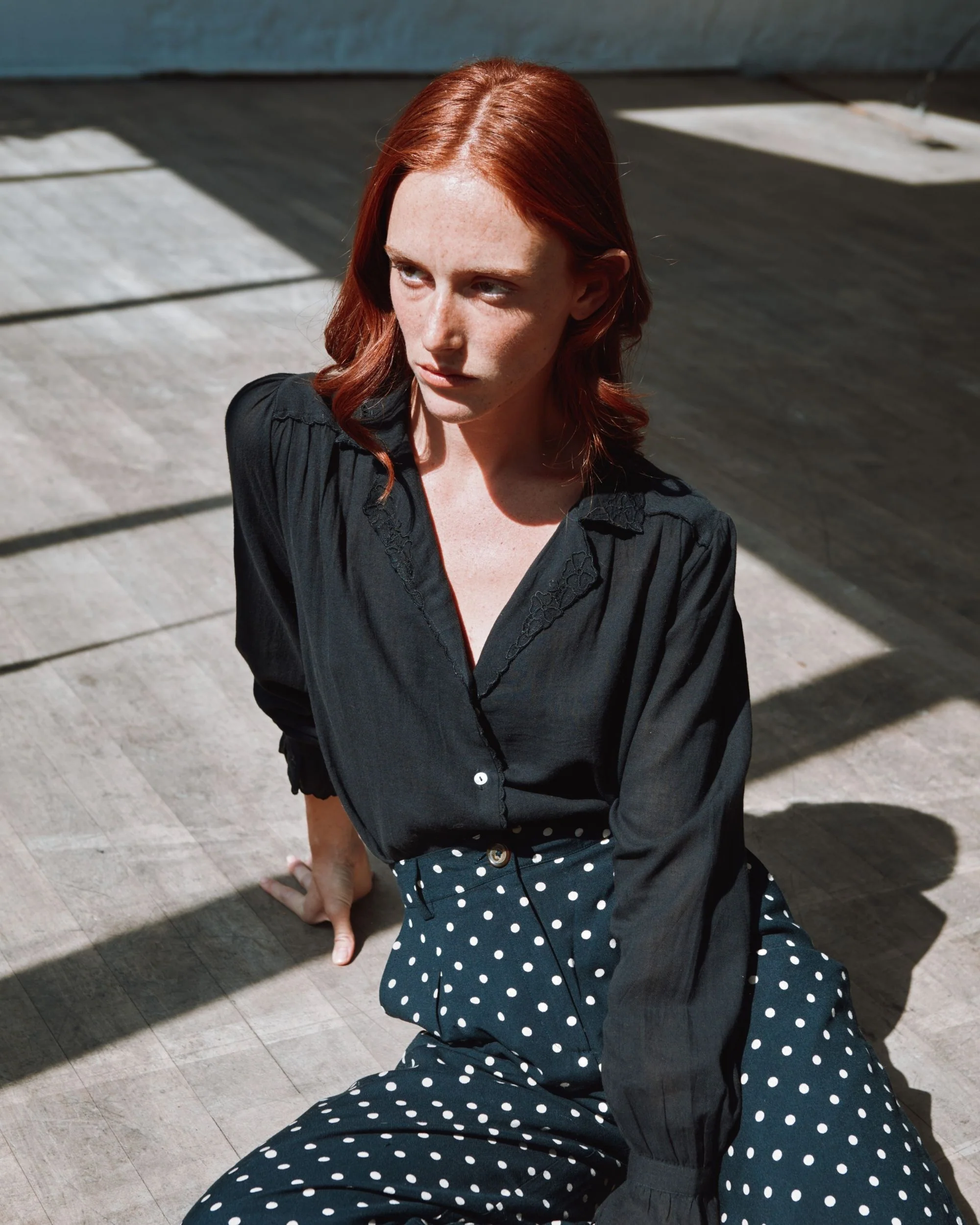 Blouse - Brodé en coton noir – Image 3