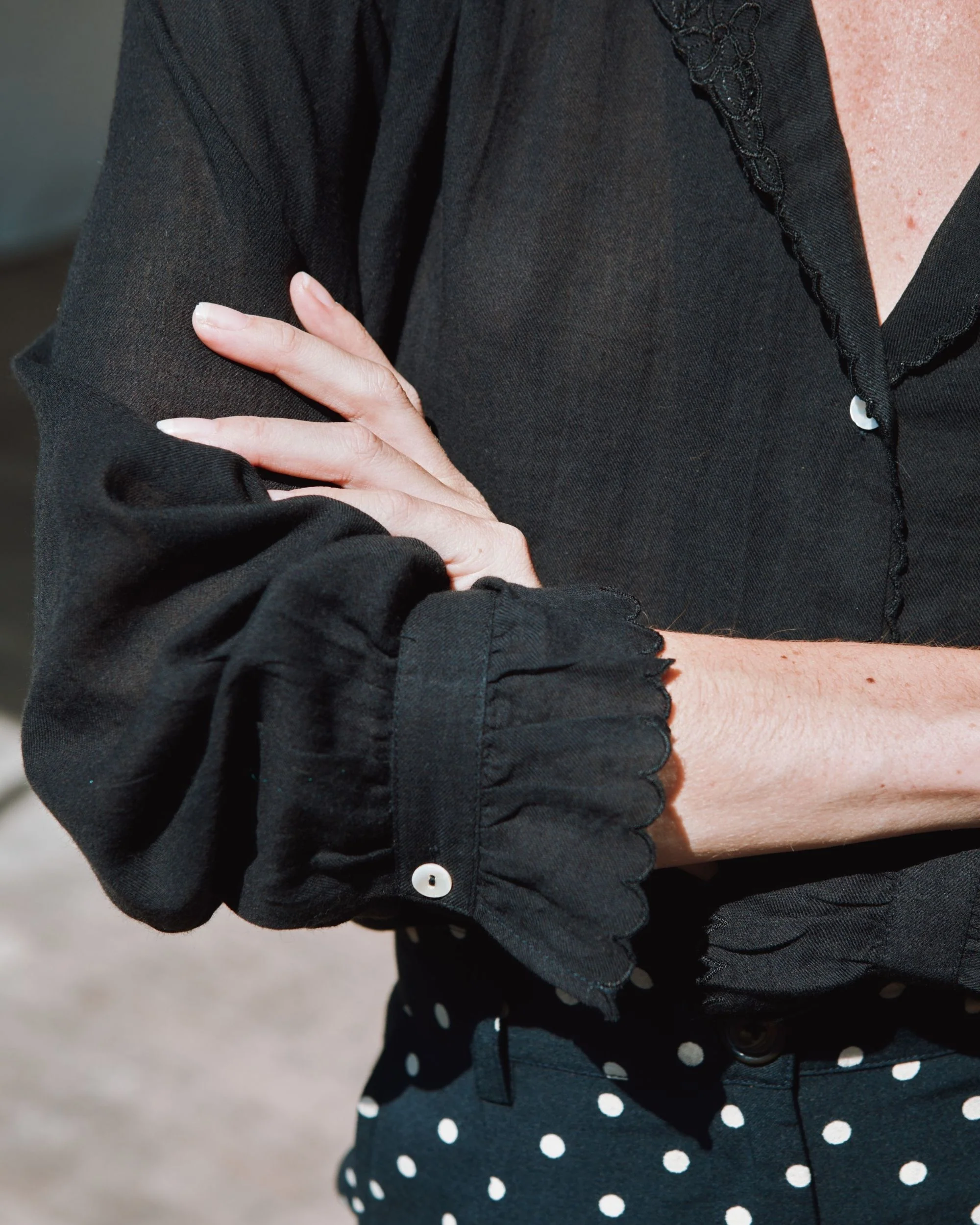 Blouse - Brodé en coton noir – Image 4